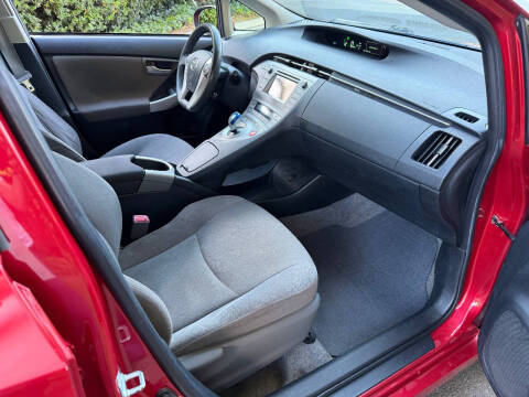 2013 Toyota Prius Two