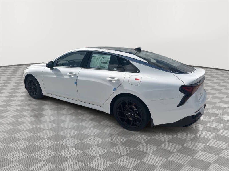 2026 Kia K5