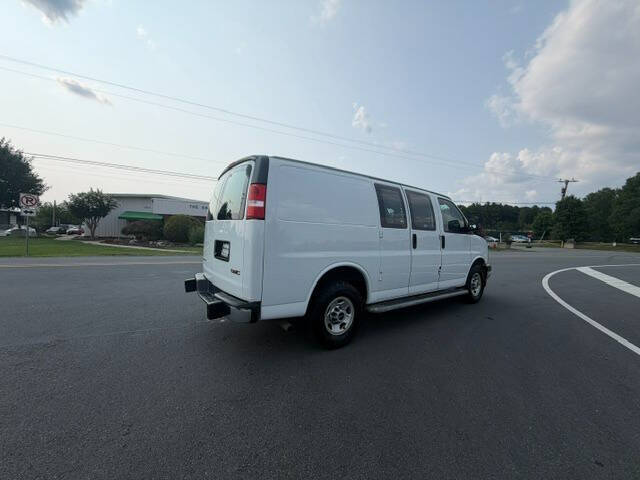 2020 GMC Savana 2500