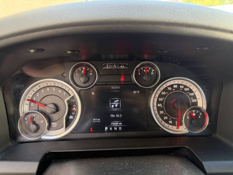 2015 RAM 1500 SLT
