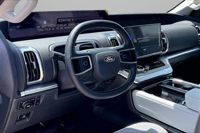 2027 Ford Expedition MAX Platinum