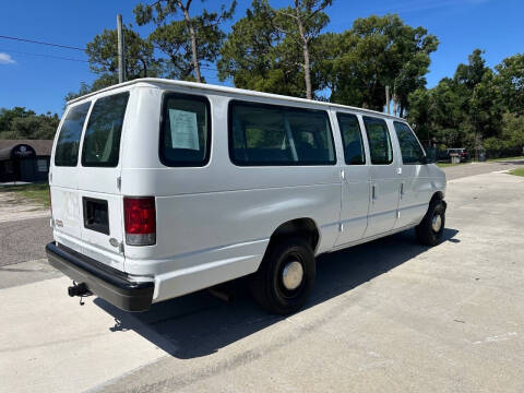 2003 Ford E-Series E-350 SD XLT