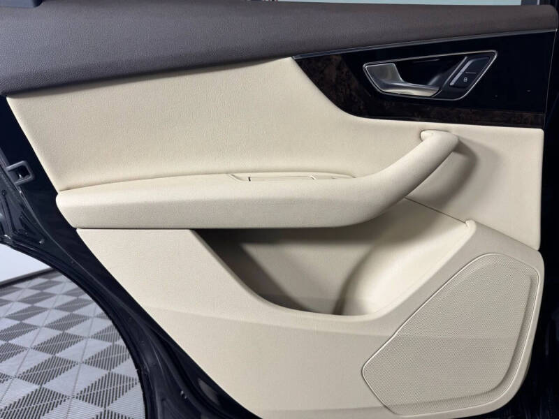 2017 Audi Q7 3.0T quattro Premium Plus