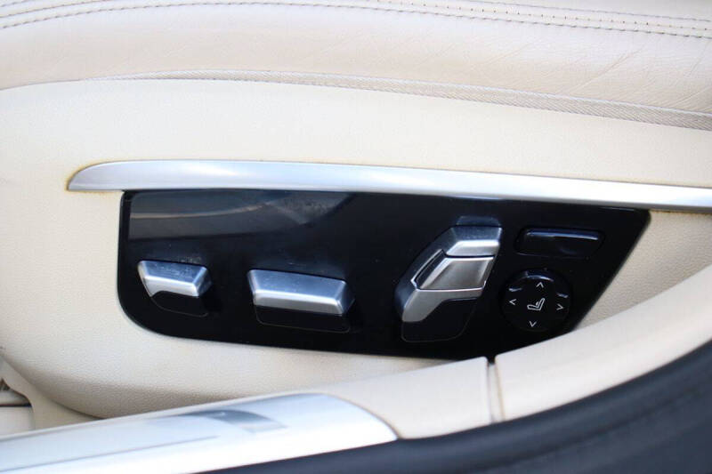 2016 BMW 7 Series 750i