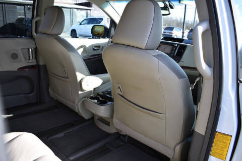 2013 Toyota Sienna Limited 7-Passenger