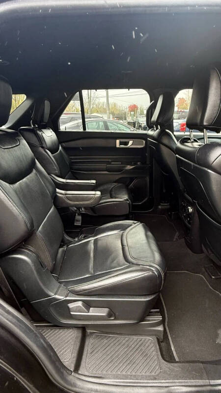 2020 Ford Explorer ST