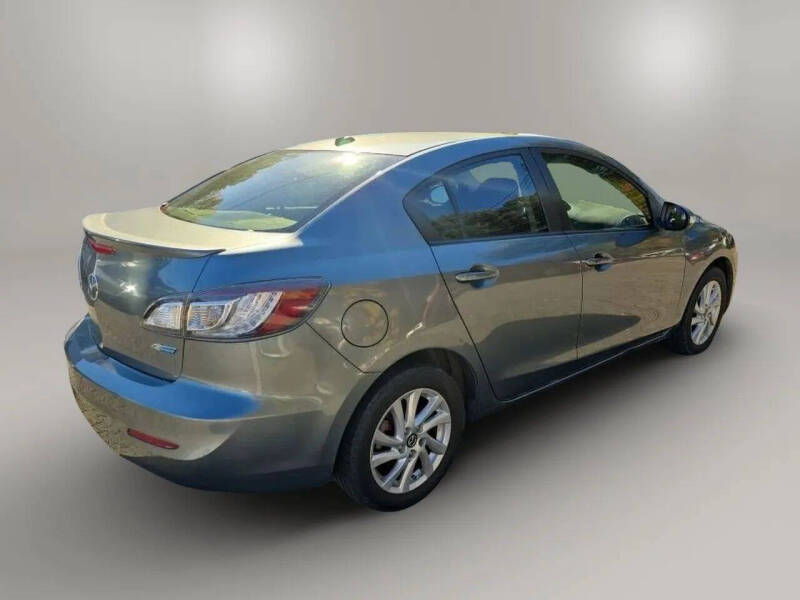 2013 Mazda MAZDA3 i Grand Touring