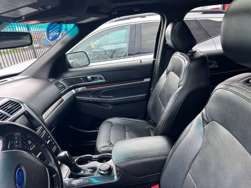 2017 Ford Explorer Limited