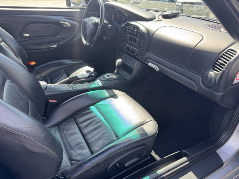 2003 Porsche 911 Carrera