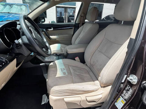 2011 Kia Sorento LX