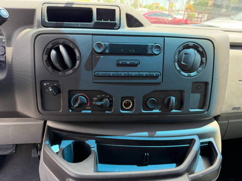 2009 Ford E-Series E-350 SD