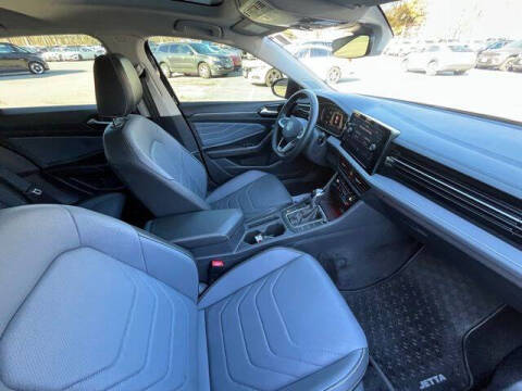 2025 Volkswagen Jetta SEL