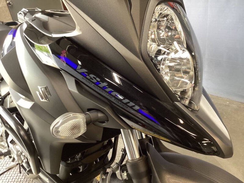 2022 Suzuki V-Strom 650XT Adventure