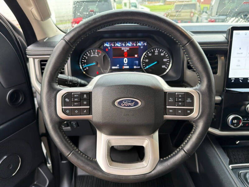 2023 Ford Expedition XLT