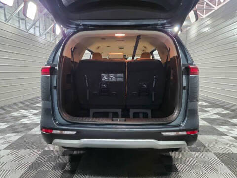 2024 Kia Carnival EX