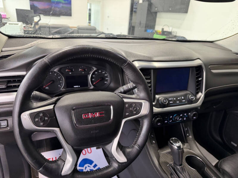 2017 GMC Acadia SLT-1