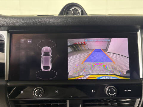 2022 Porsche Macan