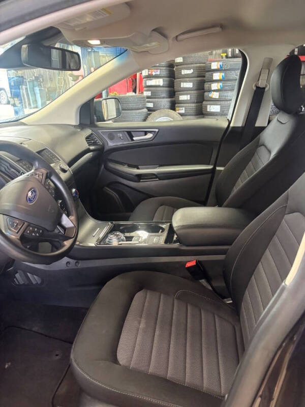 2019 Ford Edge SE
