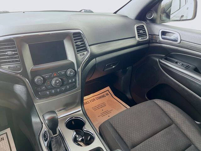 2019 Jeep Grand Cherokee Laredo E