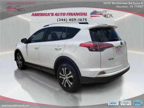 2018 Toyota RAV4 LE