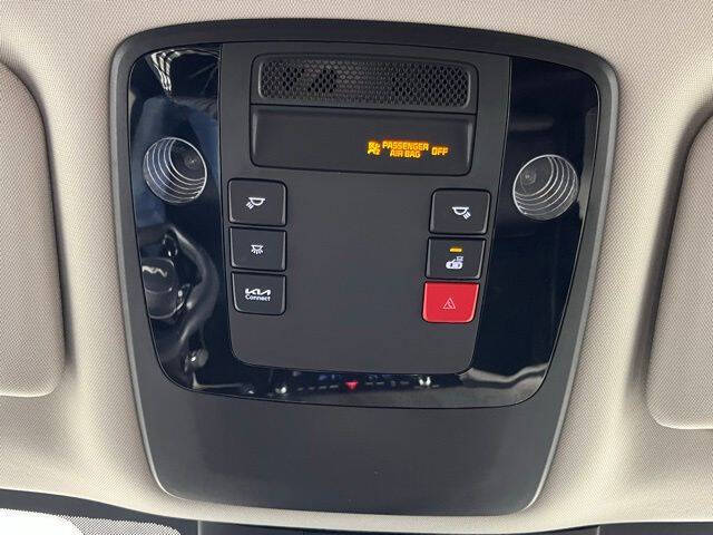 2024 Kia Carnival EX
