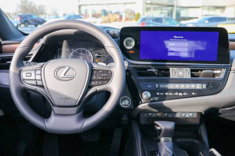 2025 Lexus ES 350