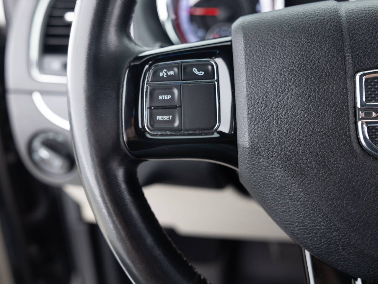 Used Car 2020 Dodge Grand Caravan  Sxt 4dr Mini Van For Sale Under $12,000 In Coal City, Illinois