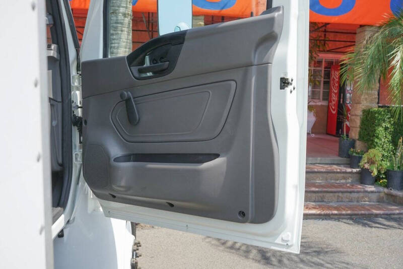 2020 International MV607