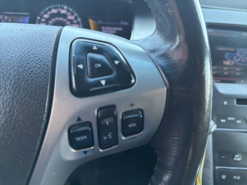 2013 Ford Taurus SEL