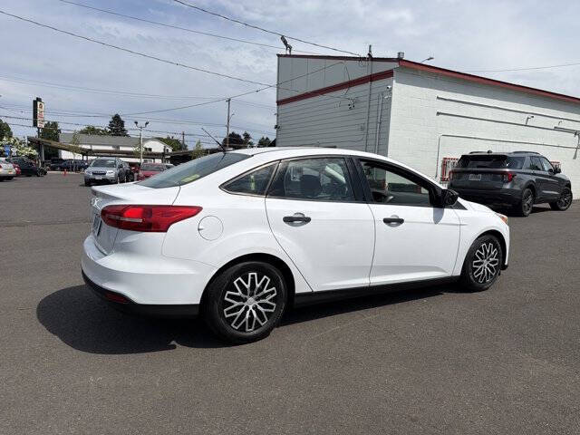 2016 Ford Focus S