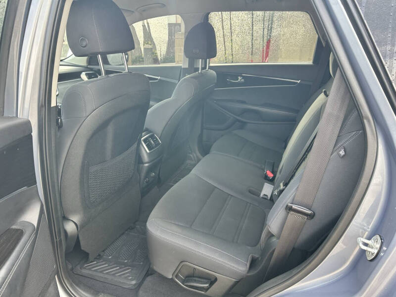 2020 Kia Sorento S V6