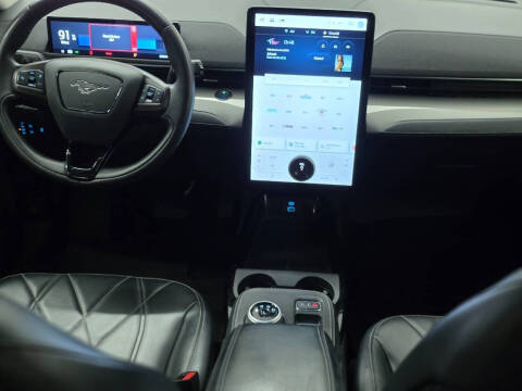 2022 Ford Mustang Mach-E Select