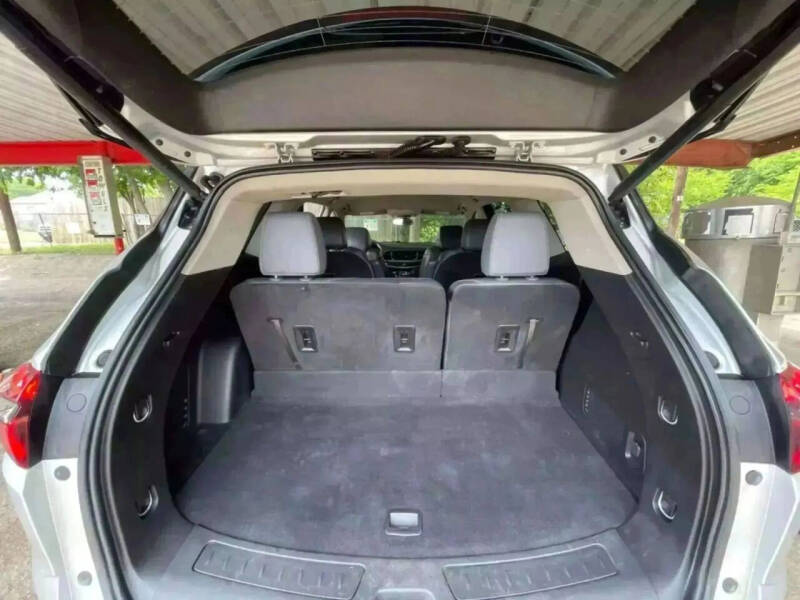 2020 Buick Enclave Essence