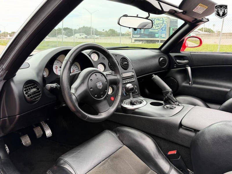 2003 Dodge Viper SRT-10