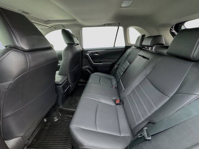 2023 Toyota RAV4 Hybrid XLE Premium