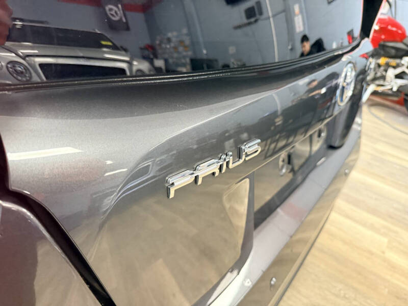 2018 Toyota Prius Three