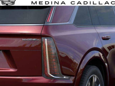 2025 Cadillac Escalade IQ Luxury 2