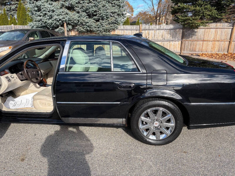 2011 Cadillac DTS Premium Collection