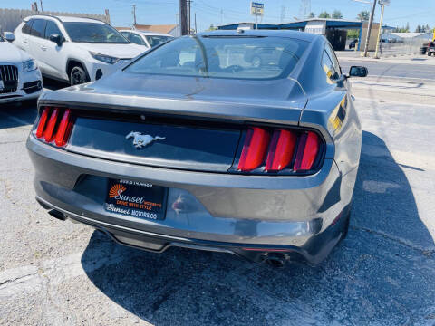 2015 Ford Mustang EcoBoost Premium