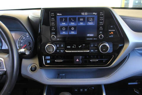 2021 Toyota Highlander LE