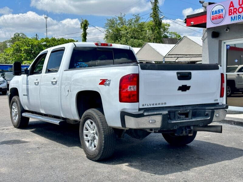 2014 Chevrolet Silverado 2500HD  - $26,995