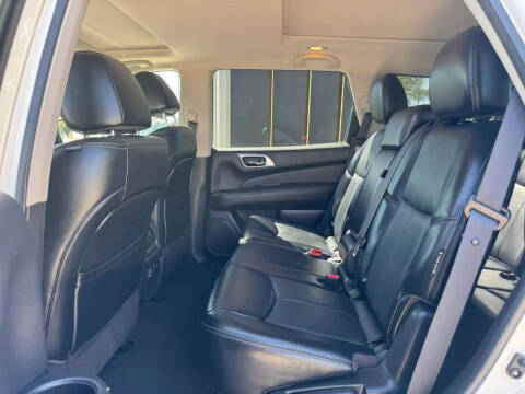 2018 Nissan Pathfinder Platinum