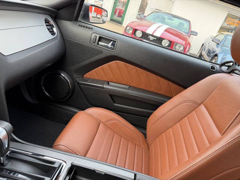 2012 Ford Mustang V6 Premium