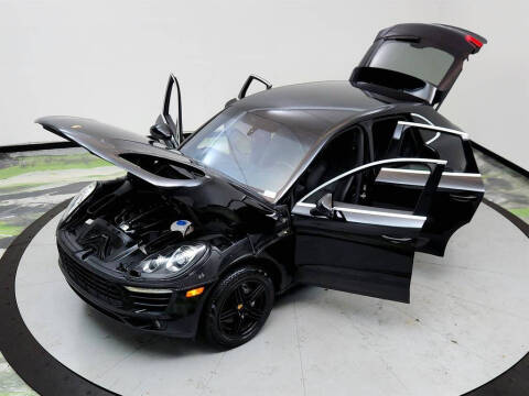 2016 Porsche Macan S