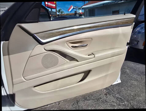 2014 BMW 5 Series 528i