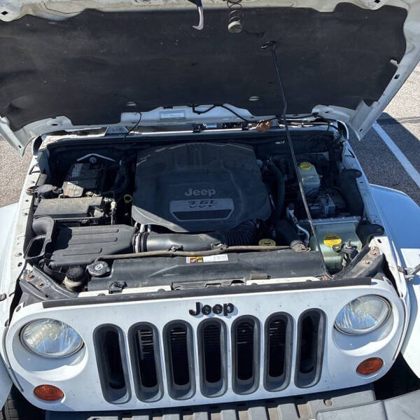 2012 Jeep Wrangler Unlimited Sahara