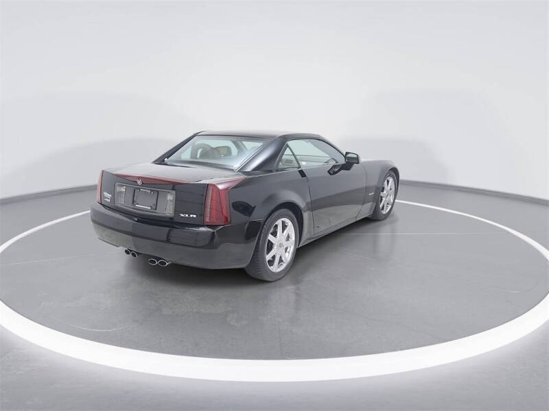 2004 Cadillac XLR