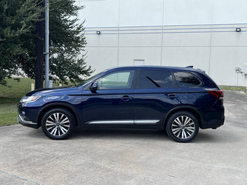 2020 Mitsubishi Outlander SE