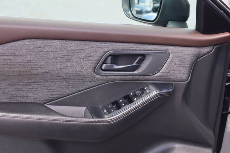 2022 Nissan Rogue S