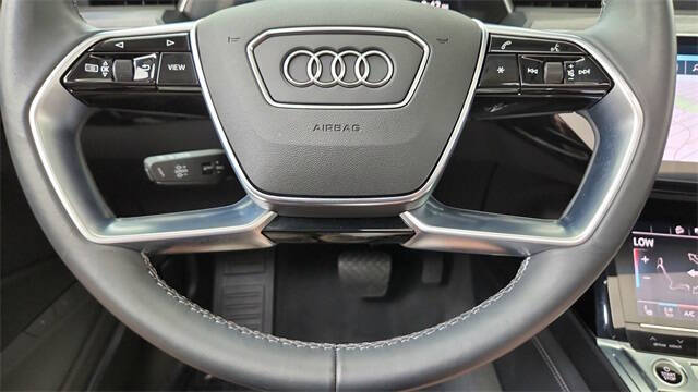 2024 Audi Q8 e-tron quattro Prestige